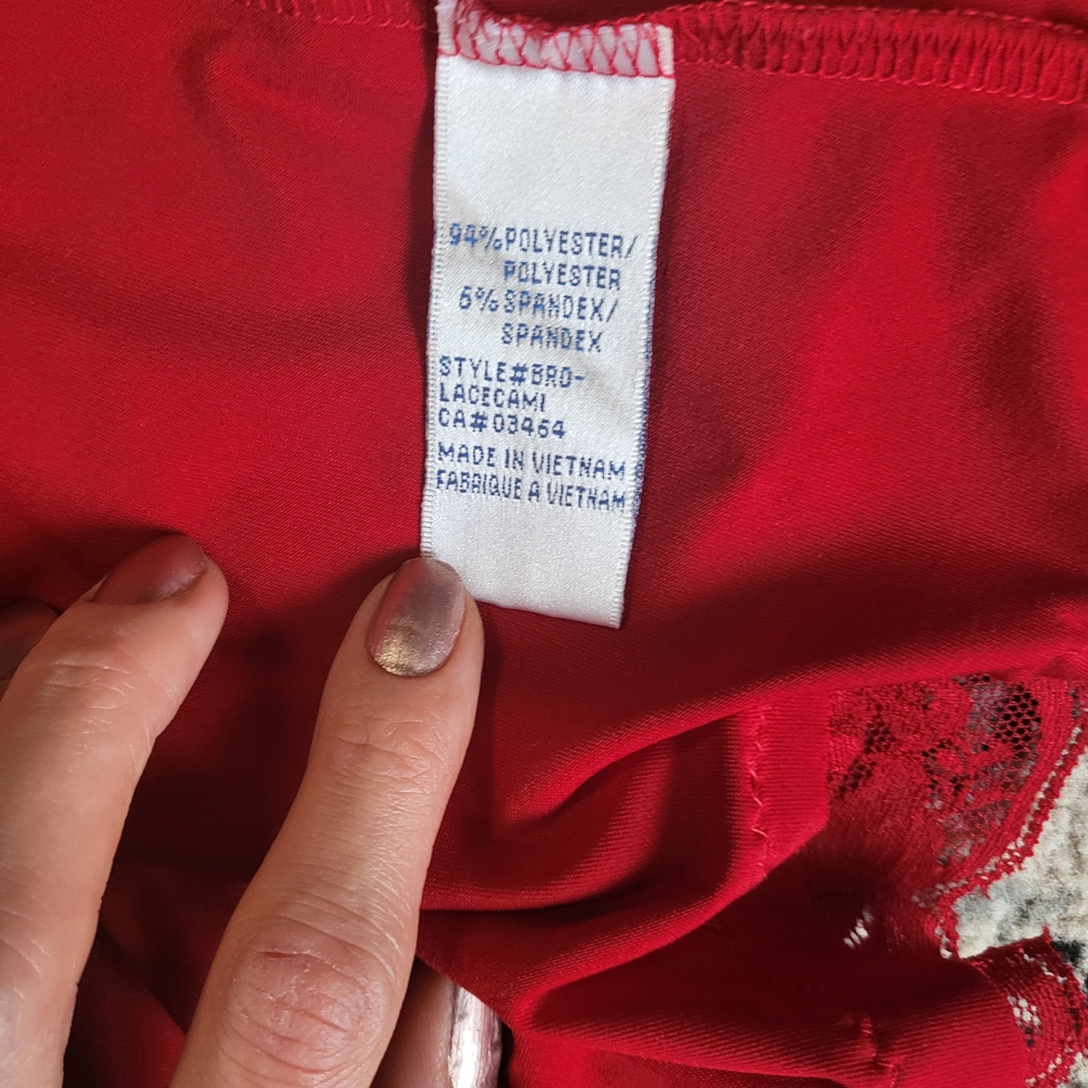 Red Lace Trim Tank - Picture 3 of 3